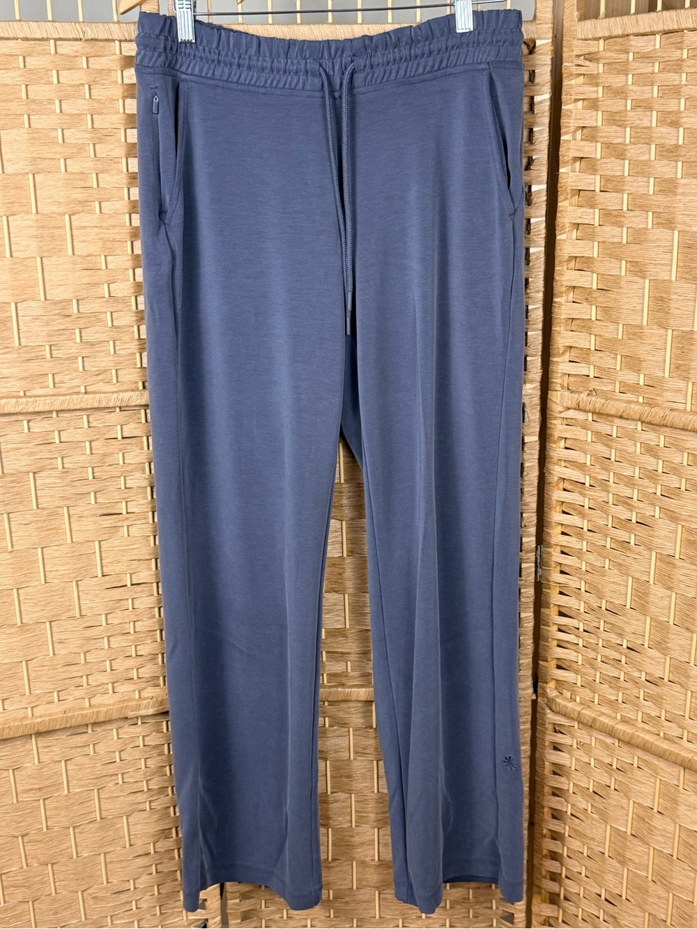 Athleta Seasoft Mid Rise Straight Pants Size Small